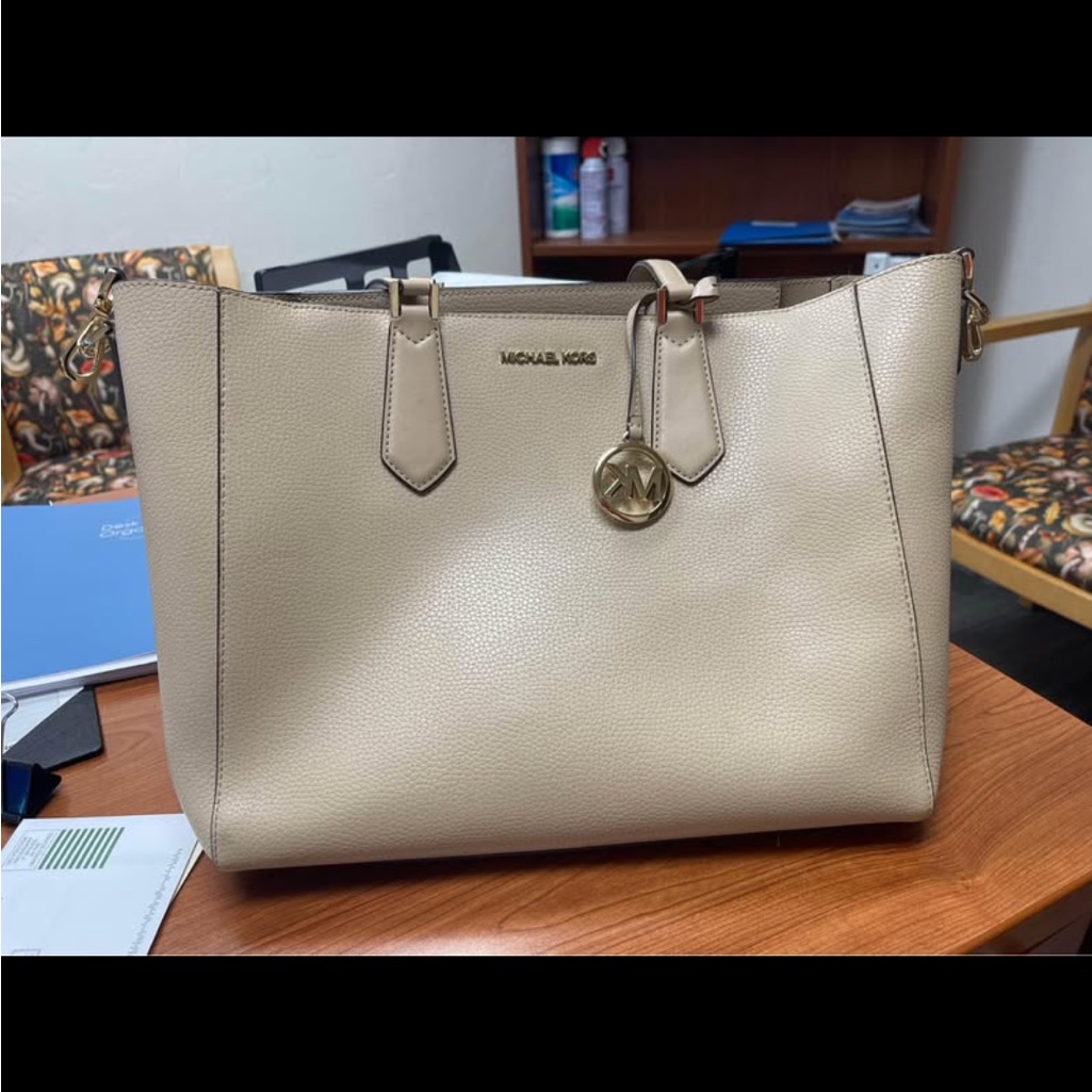 Michael Kors Kimberly, Three In One Tote, Leather, Bisque.